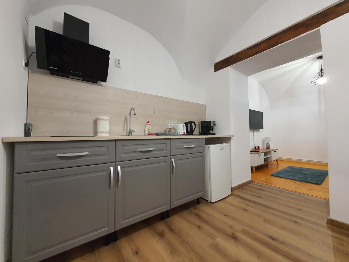 Lucasi Apartament Sibiu Esterno foto