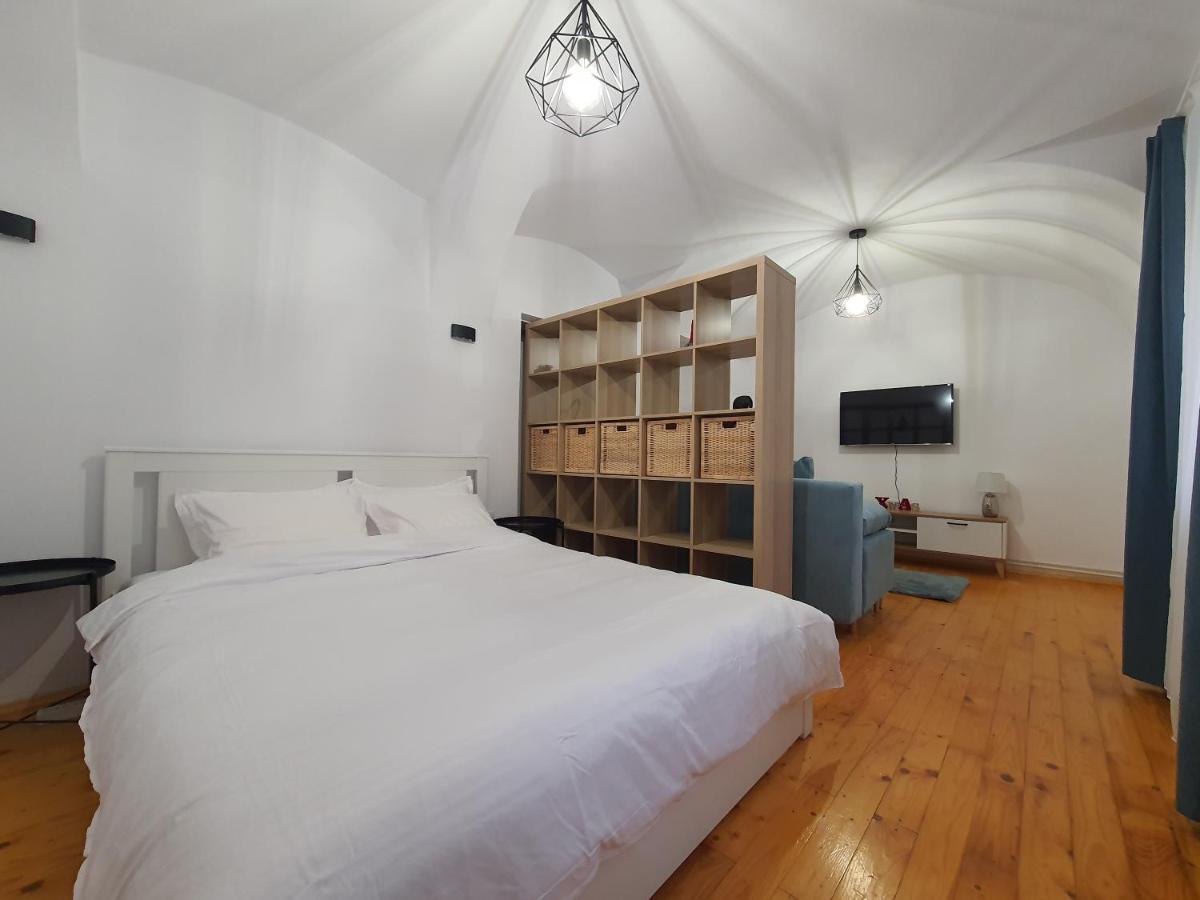 Lucasi Apartament Sibiu Esterno foto