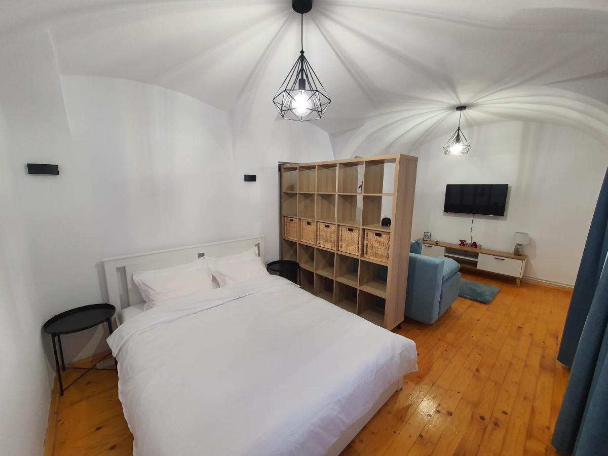 Lucasi Apartament Sibiu Esterno foto